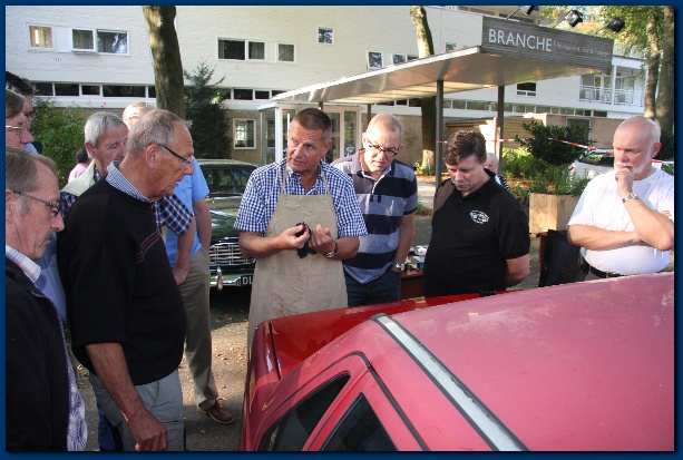 600x399 pixels (124K)